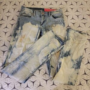 BlankNYC size 28 paint splatter straight leg stretch jeans